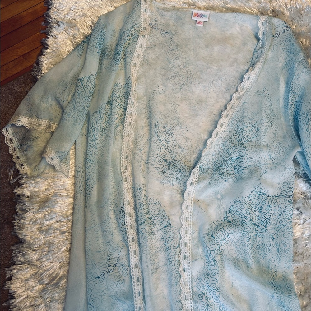 LuLaRoe Chloe Kimono.  Size Small.  Worn once or twice.